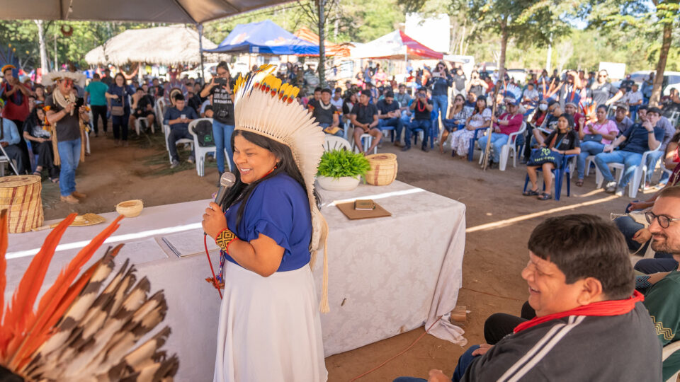 Em junho, a ministra dos Povos Indígenas, Sônia Guajajara, esteve no território onde o garimpo foi identificado pela reportagem.