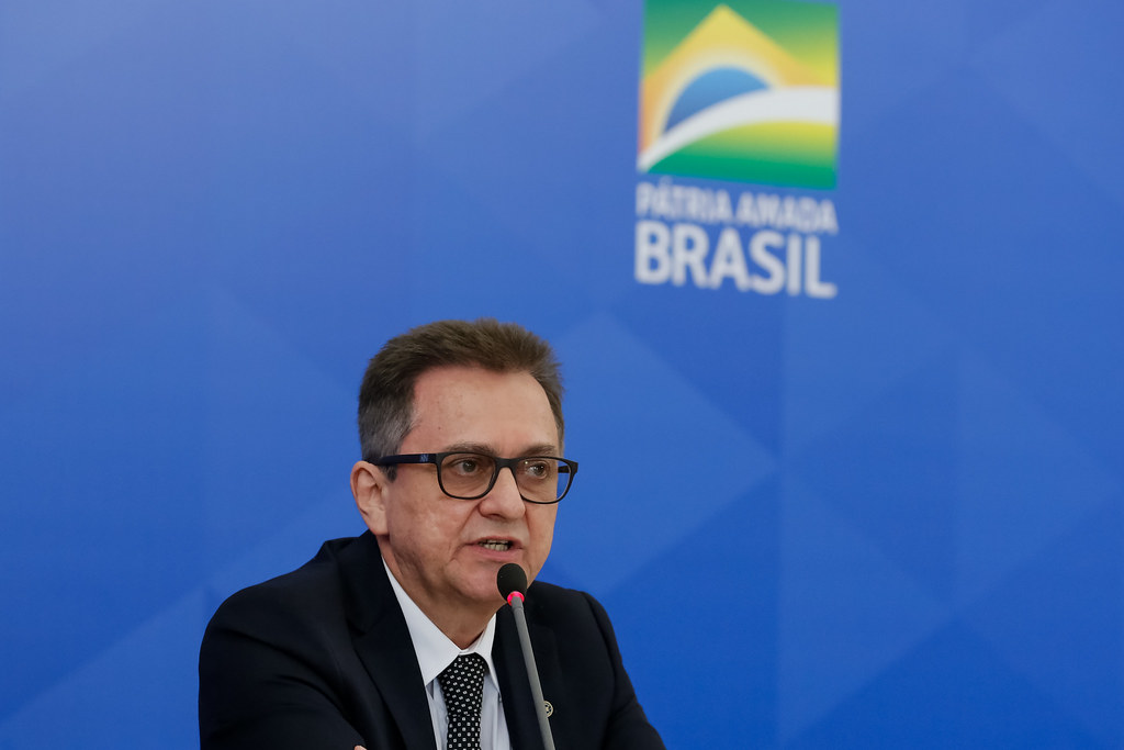 Ex-chefe da Receita falta a depoimento na PF sobre caso da “Abin paralela”