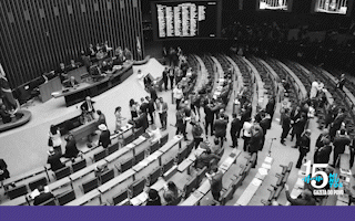 Podcast 15 Minutos Imagem referente a matéria