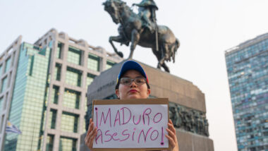 ONGs e antichavistas denunciam que polícia busca testemunhas eleitorais para prendê-los