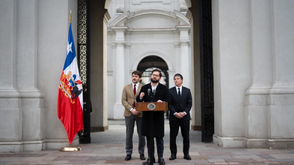 Boric diz que Maduro tentou fraudar as eleições e que Chile não reconhece vitória do regime chavista