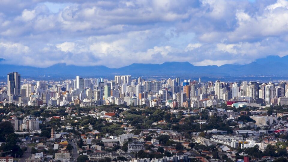 Metro quadrado em Curitiba é um dos altos do Brasil, segundo o FipeZAP.