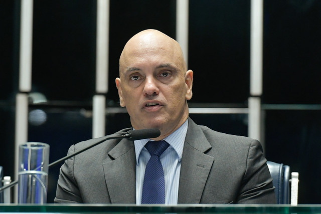 Alexandre de Moraes usa TSE contra apoiadores de Bolsonaro