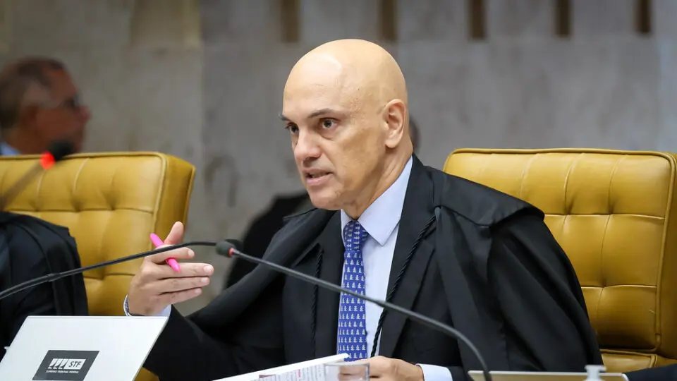 Moraes manda peritos da PF avaliarem resposta do X sobre lives de perfis bloqueados