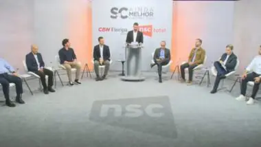 Primeiro debate entre os candidatos à prefeitura de Florianópolis (SC).