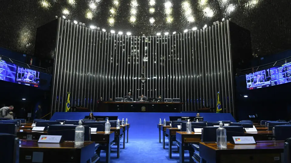 Cercada de controvérsias, reforma tributária recebeu mais de 1,2 mil emendas no Senado