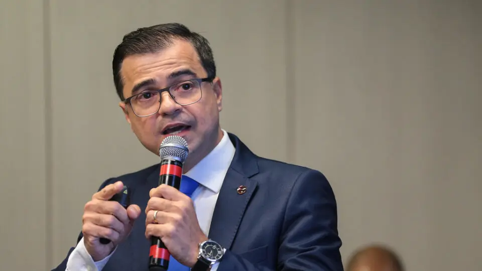 Aneel rebate Silveira, reforça autonomia e diz que agência não é valorizada