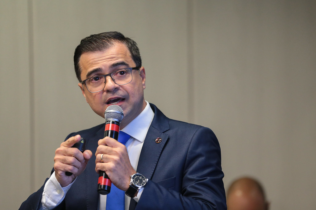 O diretor-geral da Aneel, Sandoval Feitosa, disse que “pouca atenção tem sido dada para valorizar a agência e seus servidores”, apesar dos “resultados entregues à sociedade”.