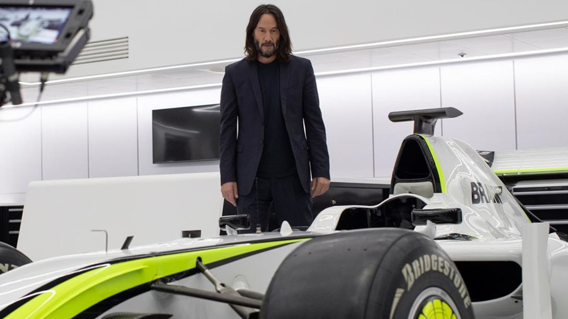 Fã de F1, Keanu Reeves guia documentário sobre a escuderia Brawn GP