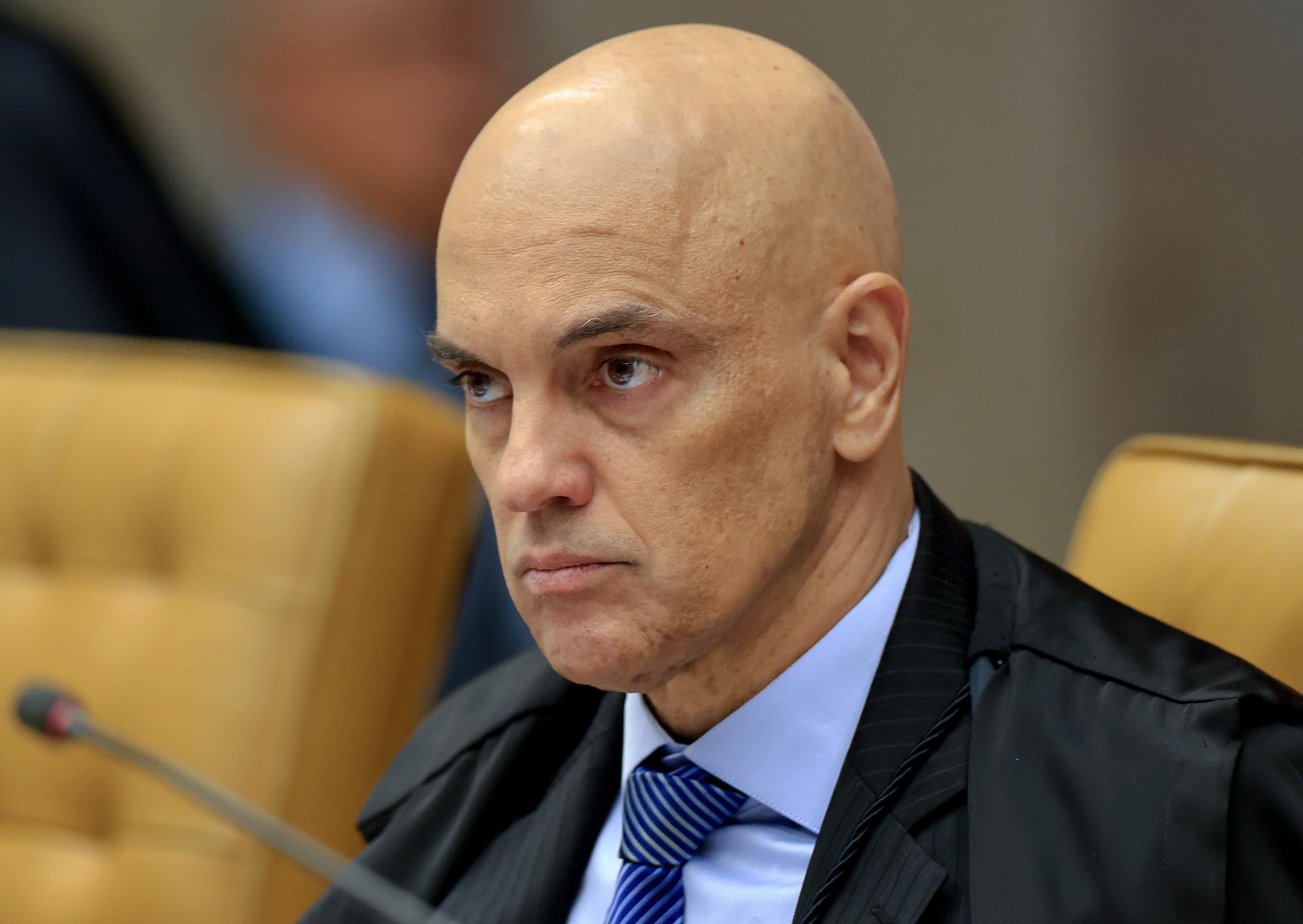 Moraes deu 24 para a Anatel restabelecer o acesso ao X no Brasil.