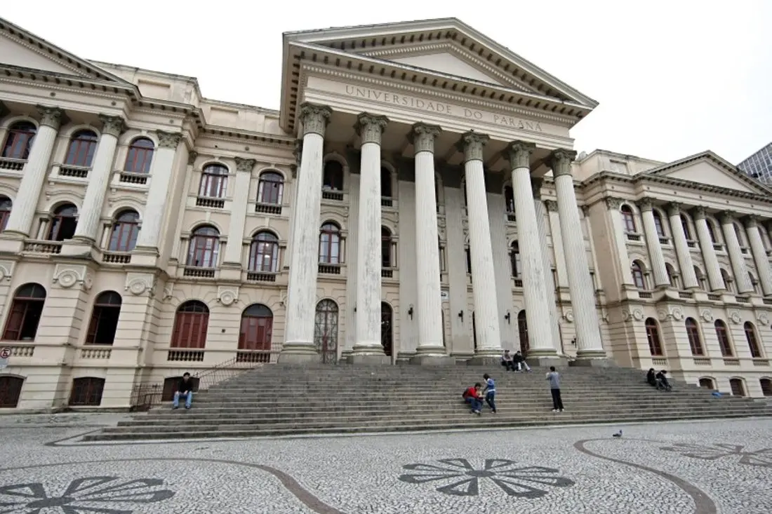 Eleição na UFPR vai definir reitor e vice-reitor para gestão entre 2024 e 2028.