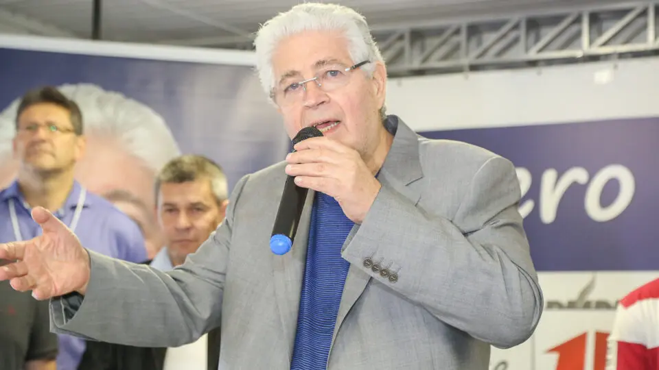 Qual é o número de Roberto Requião nas urnas em 2024