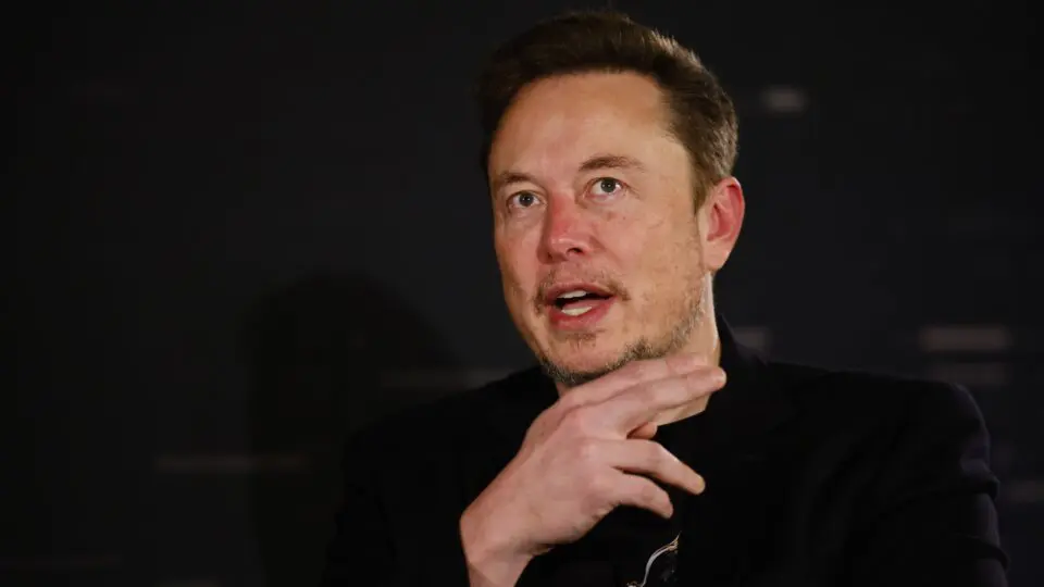 O empresário Elon Musk, sócio do X, acusou Moraes de interferir nas eleições de 2022.