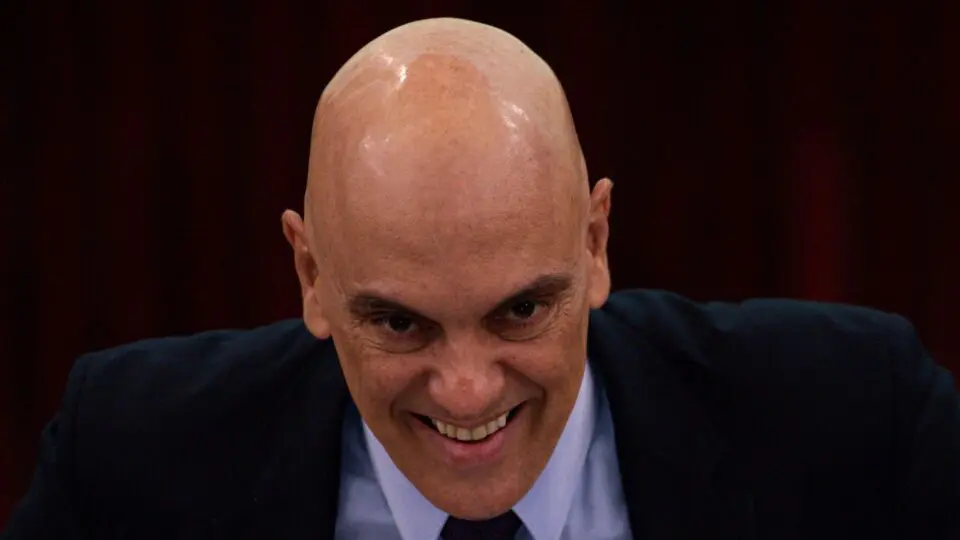 ALEXANDRE DE MORAES TOTALITÁRIO
