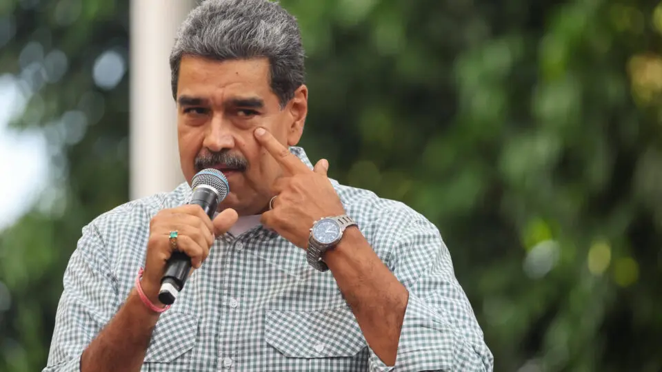 Venezuela aprova lei para inabilitar e até prender opositores que apoiam sanções contra o país