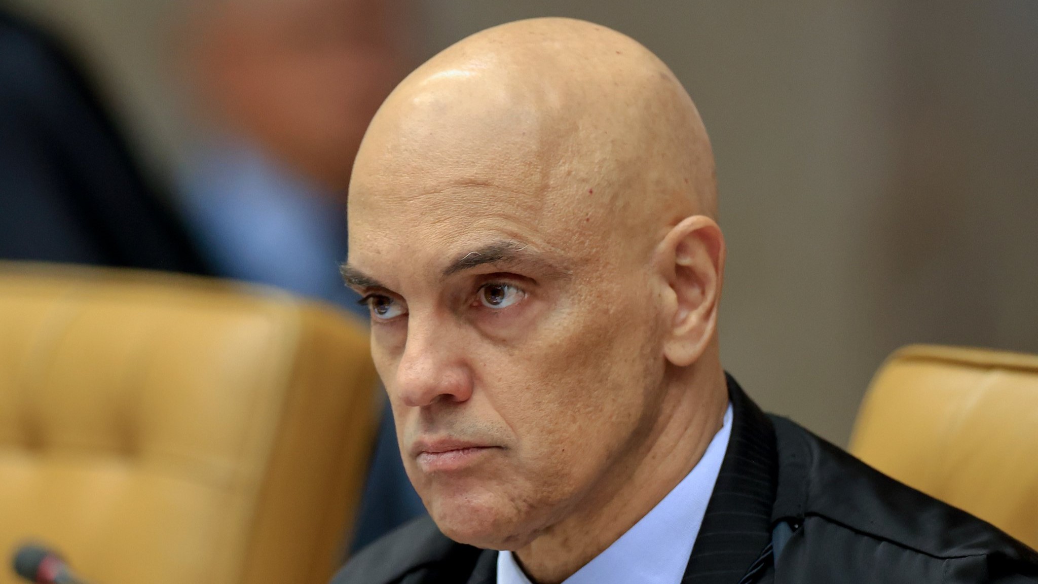OAB diz que decisão de Alexandre de Moraes de punir quem usa X via VPN não está prevista em lei