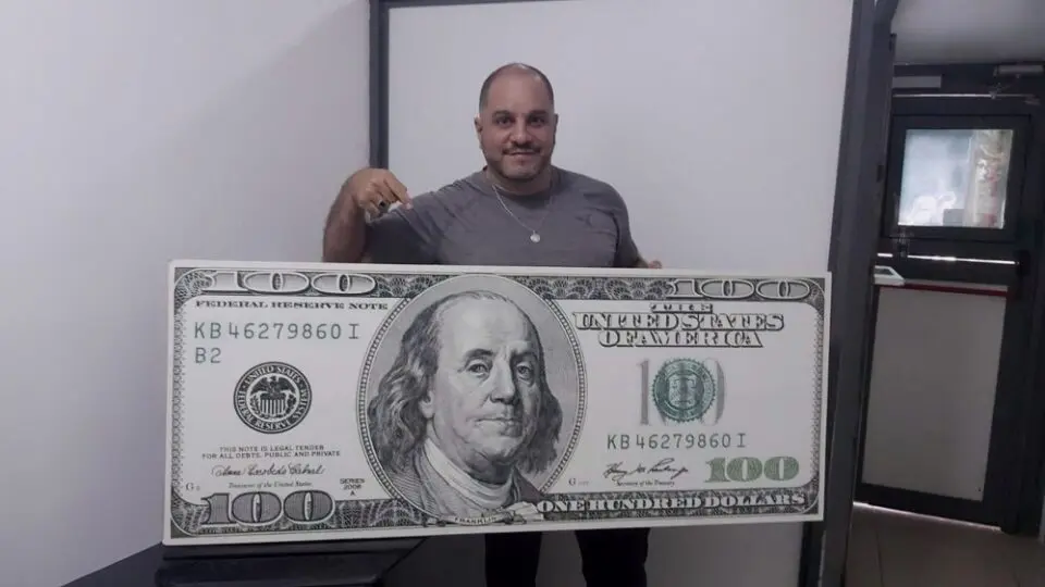 O coach Leonardo Cositorto, figura central do documentário da Netflix