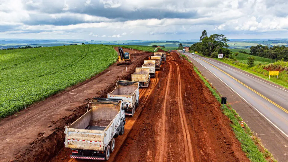 Trecho da PR-445, entre Londrina e Mauá da Serra, onde será instalada uma nova praça de pedágio no lote 3 das novas concessões no Paraná.