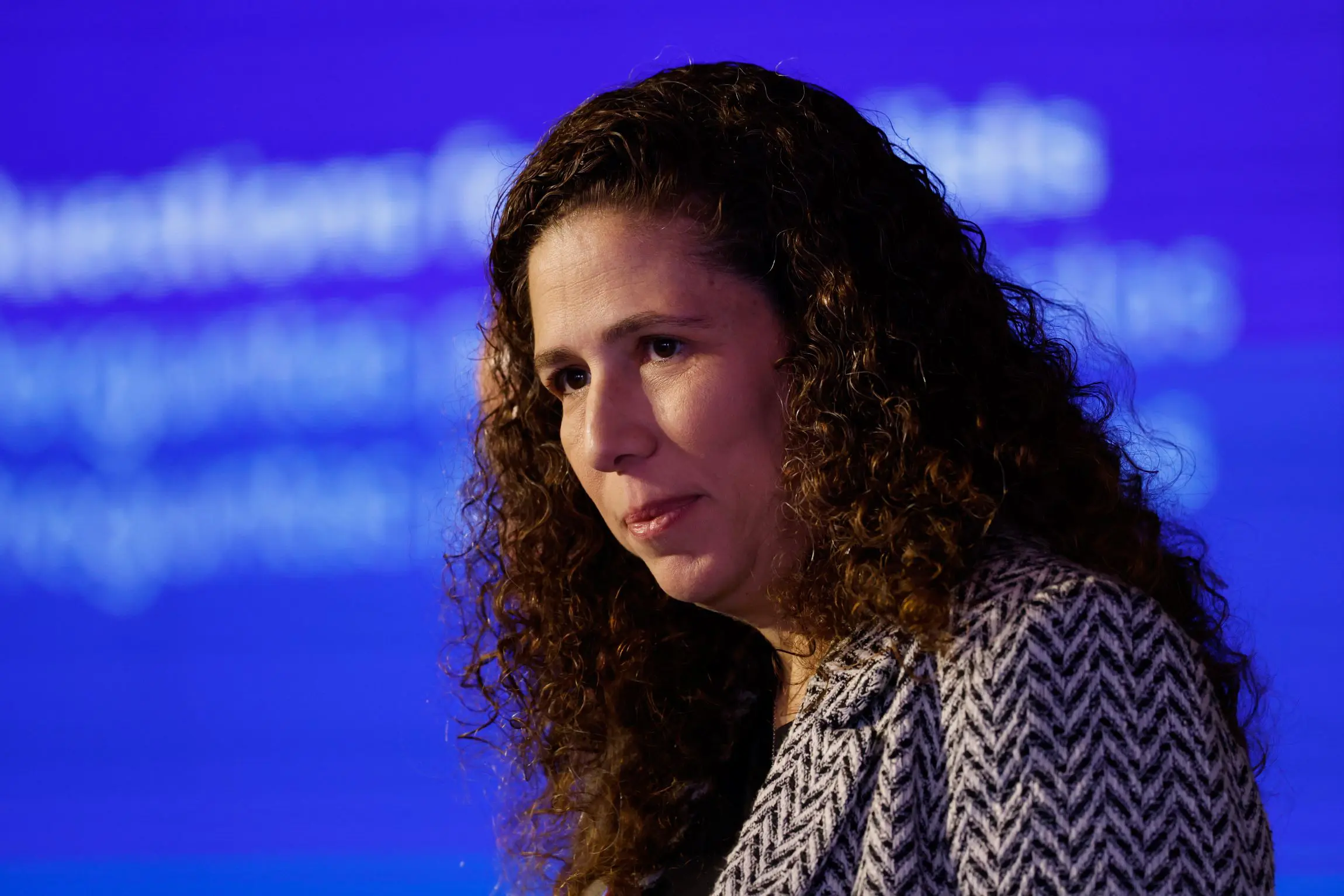 Lula nomeia Esther Dweck como ministra interina dos Direitos Humanos