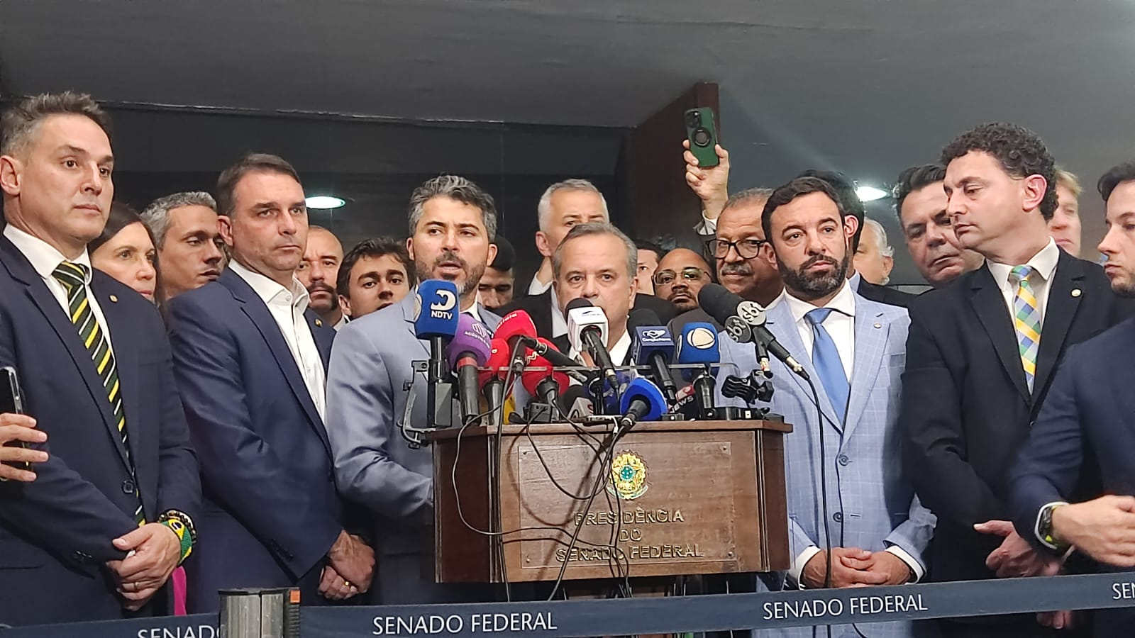 Oposição apresenta pedido de impeachment do ministro Alexandre de Moraes