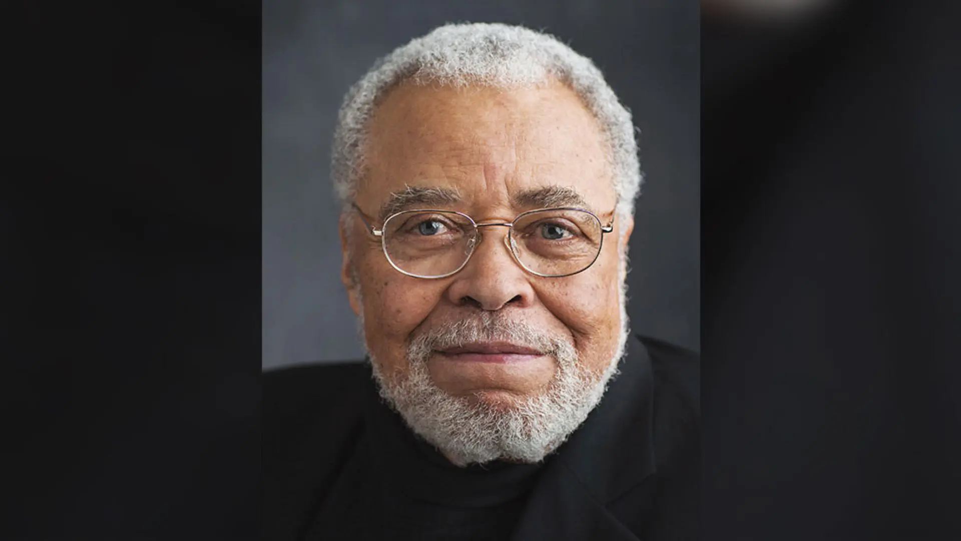 Famoso por dublar Mufasa e Darth Vader, o ator James Earl Jones morreu aos 93 anos