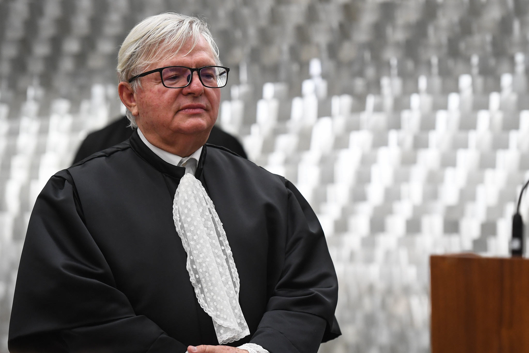 O CJF decidiu pagar a correção do auxílio aos juízes durante a primeira sessão comandada pelo presidente do STJ, ministro Herman Benjamin.