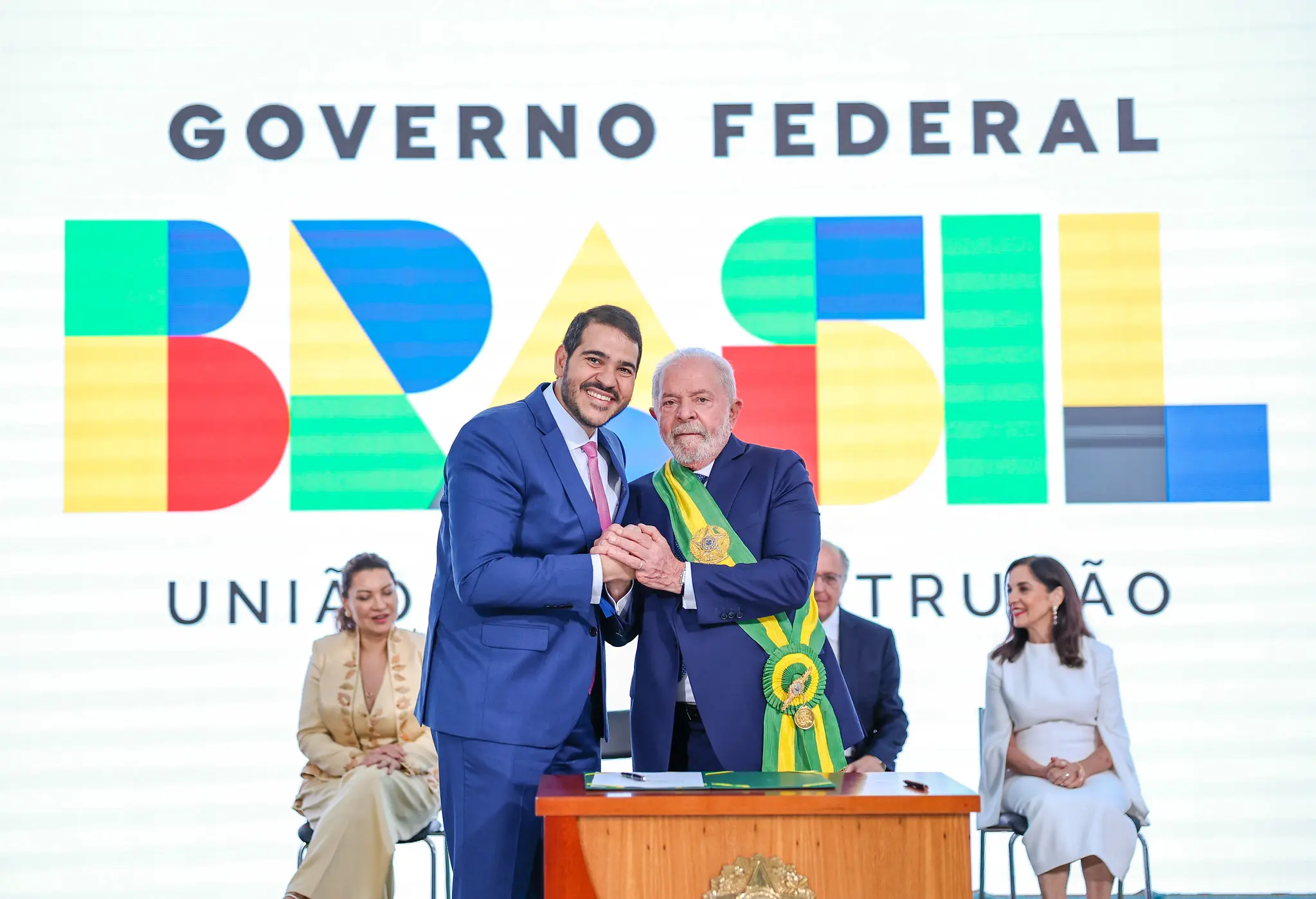 AGU faz “desagravo” a Lula após economista dizer que petista é “contrário ao livre discurso”