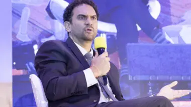 Autor do livro "Biografia do abismo" discute as consequências da calcificação política na Bienal do Livro, em São Paulo