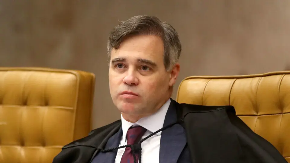 Mendonça pede manifestação da PGR sobre caso Silvio Almeida