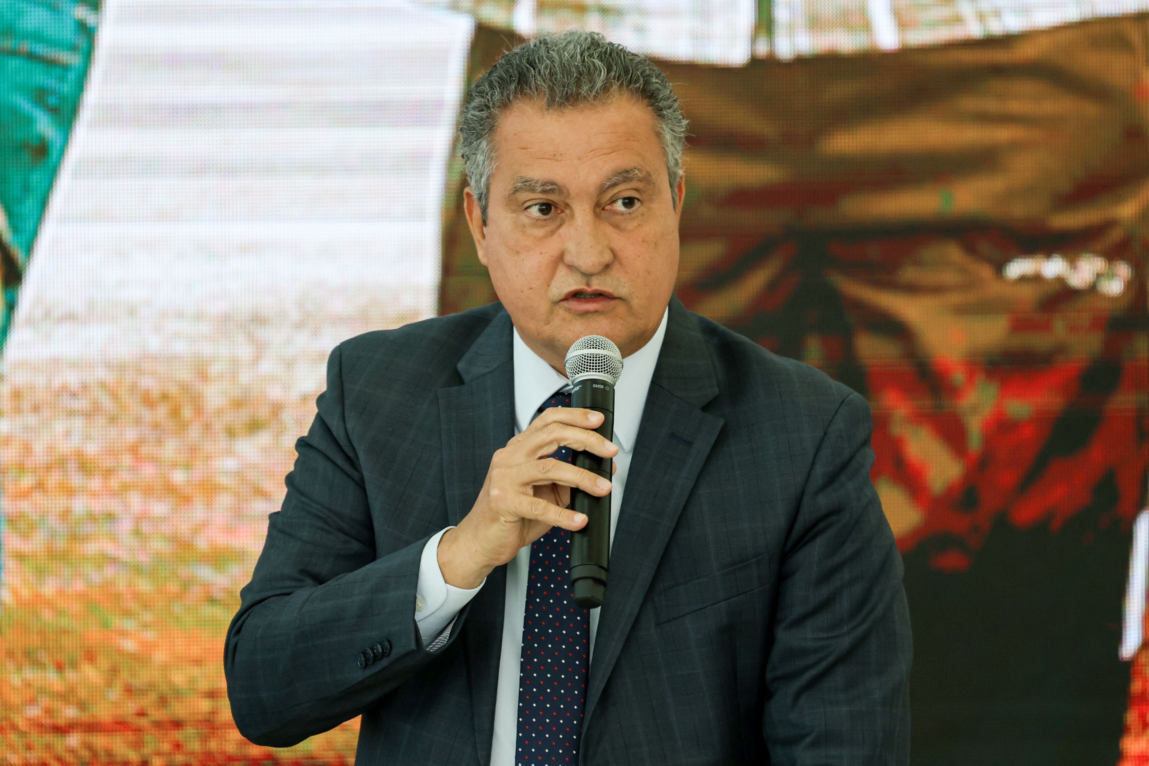 Medida provisória foi anunciada pelo ministro-chefe da Casa Civil, Rui Costa, para fortalecer combate a incêndios.