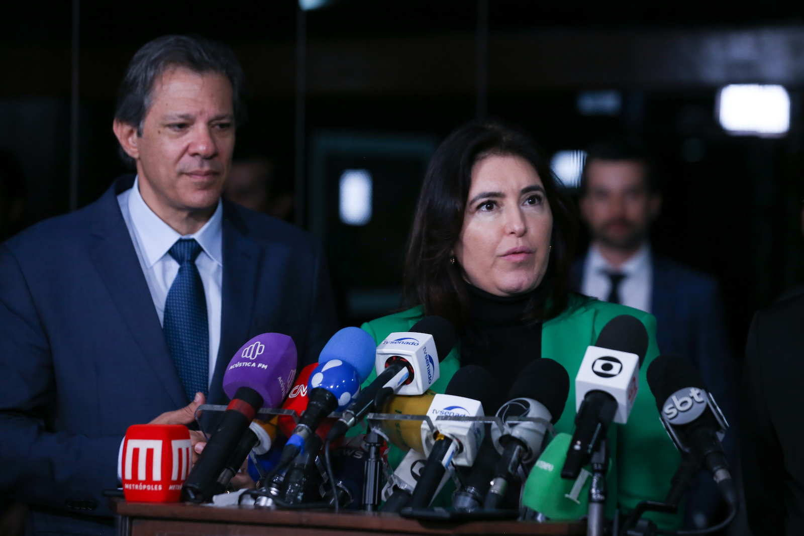A ministra do Planejamento, Simone Tebet, e o ministro da Fazenda, Fernando Haddad, anunciaram corte de R$1,7 bilhão no congelamento de gastos do governo federal