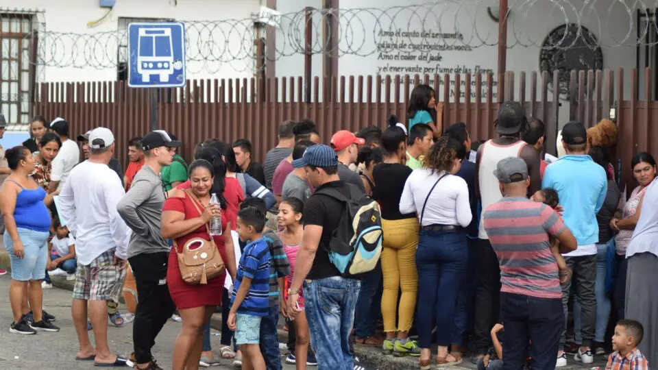 Em busca de liberdade e futuro, mais de 800 mil cubanos fugiram para os EUA desde 2021
