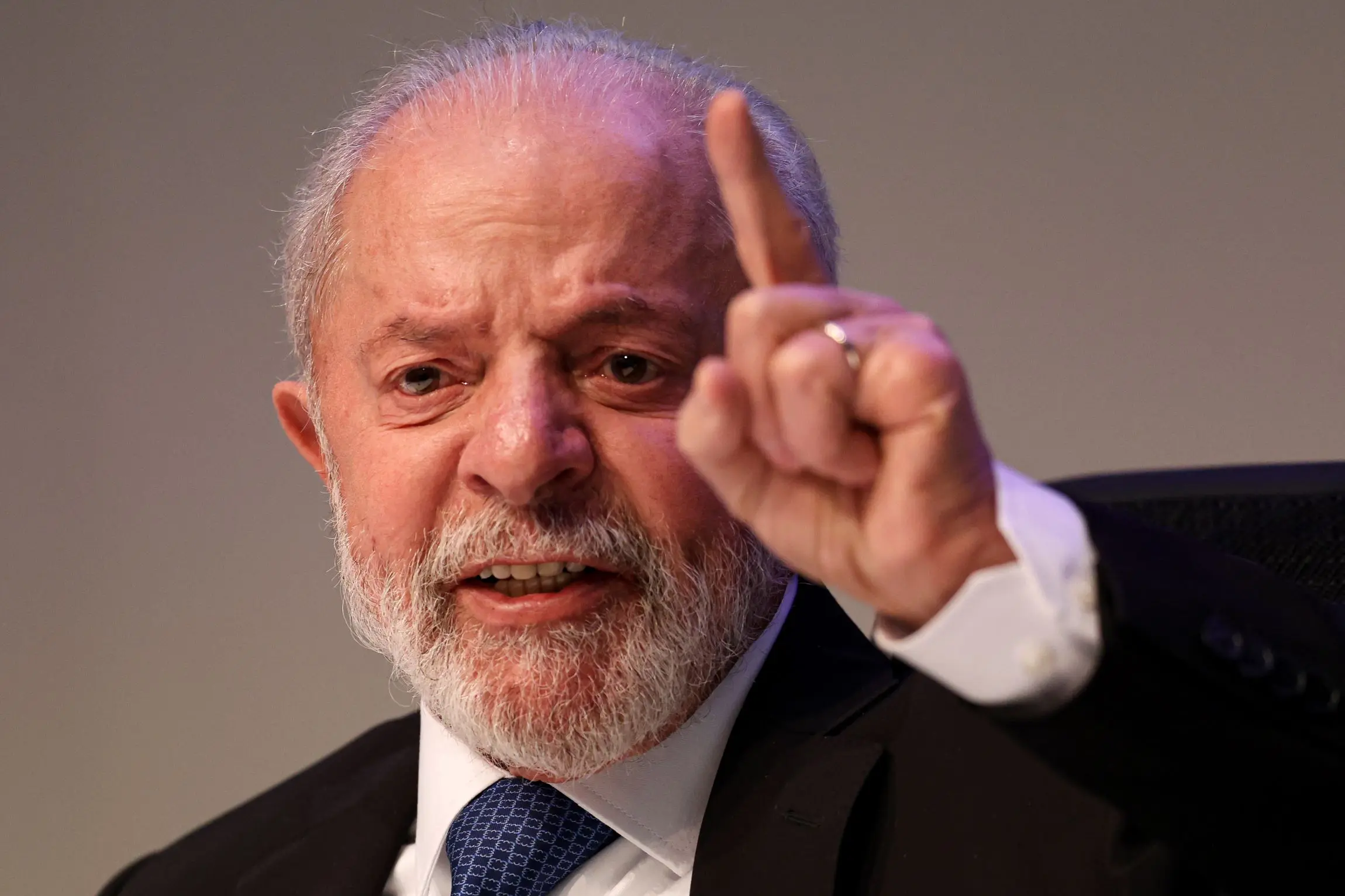 Lula defende regulação de bets para conter endividamento dos mais pobres