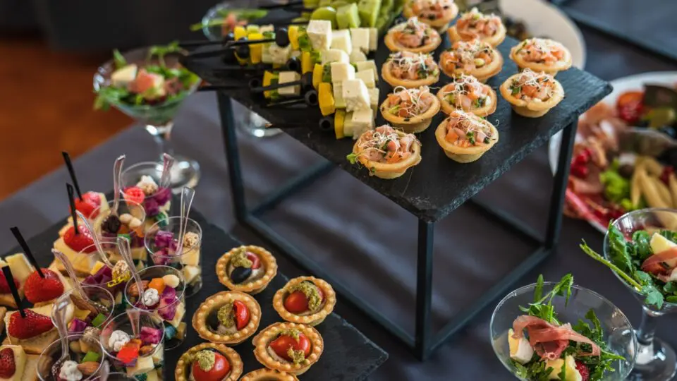 O La Cocina é conhecido por sua gastronomia de alta qualidade e serviço de excelência