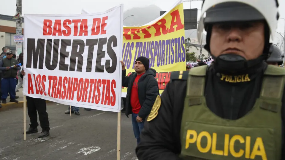 Extorsões: a onda de crimes que assusta os trabalhadores e parou o Peru nesta semana