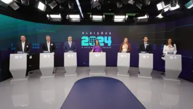 Debate com candidatos à prefeitura de Curitiba foi realizado neste sábado