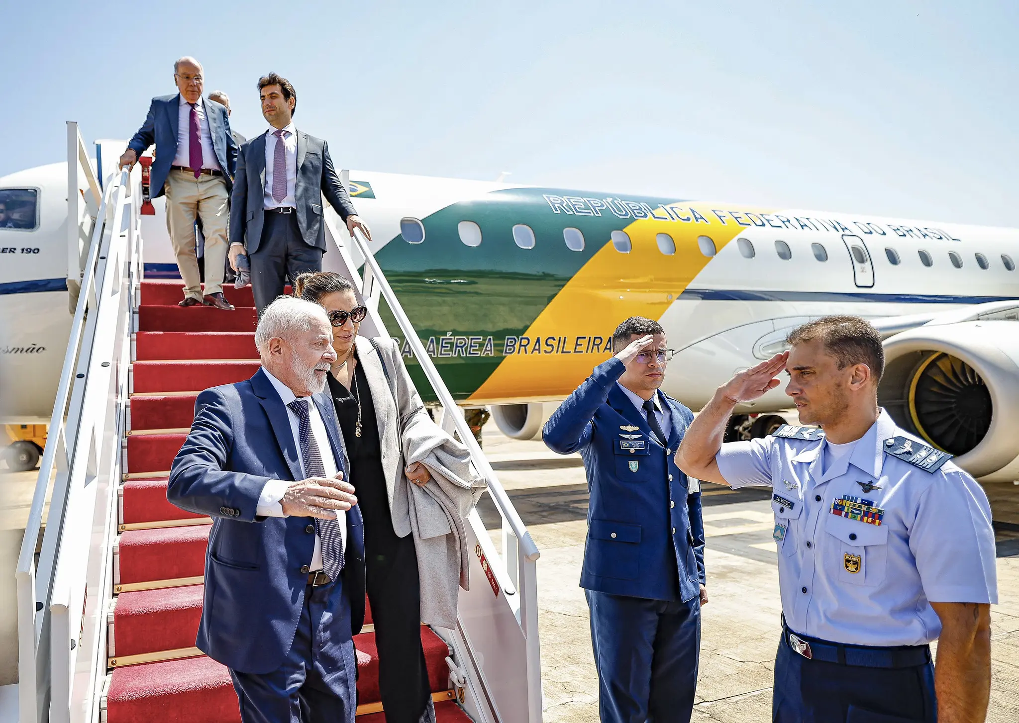 Lula avião, troca
