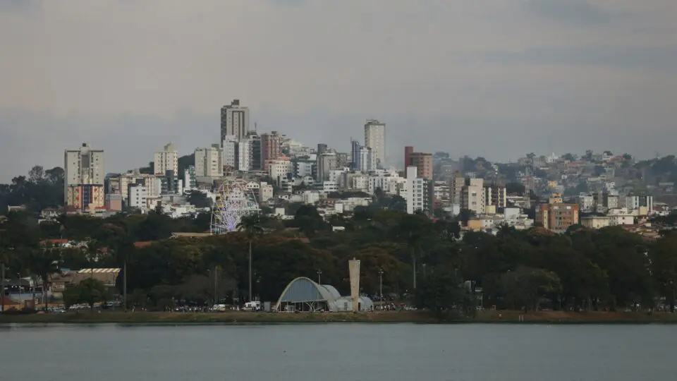 Consulta pública define escolha de nova bandeira de Belo Horizonte.