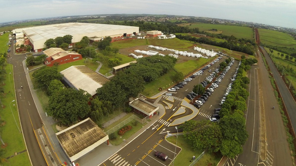 Fabrica Atlas Schindler em Londrina foi inaugurada em 1998.