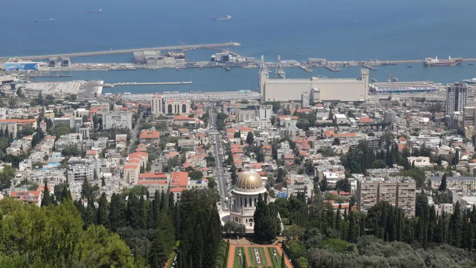 Ataque do Hezbollah contra cidade do norte de Israel deixa cinco pessoas feridas