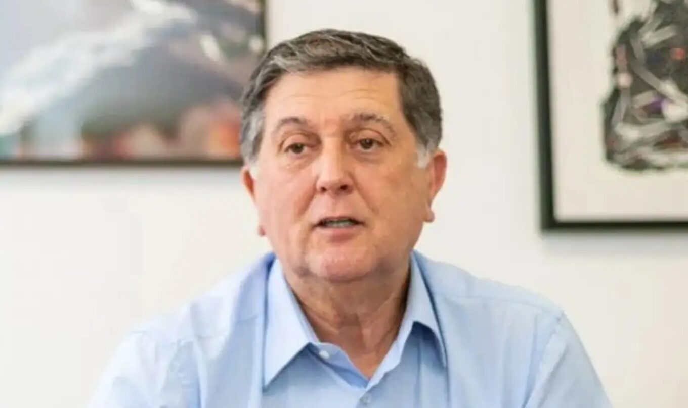 Topázio Neto, prefeito de Florianópolis, reeleito neste domingo (6)