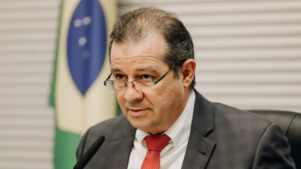 O deputado estadual Luiz Fernando, irmão do ministro do Desenvolvimento Agrário e Agricultura Familiar, Paulo Teixeira, era o nome do Partido dos Trabalhadores na busca pela prefeitura de São Bernardo do Campo (SP).