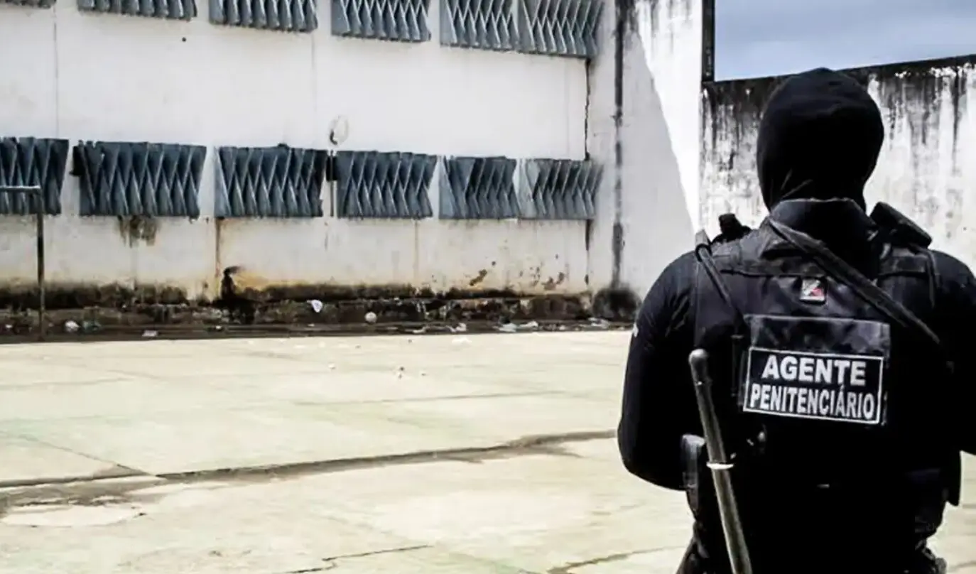 TRF-1 garante porte de arma para agente penitenciário temporário