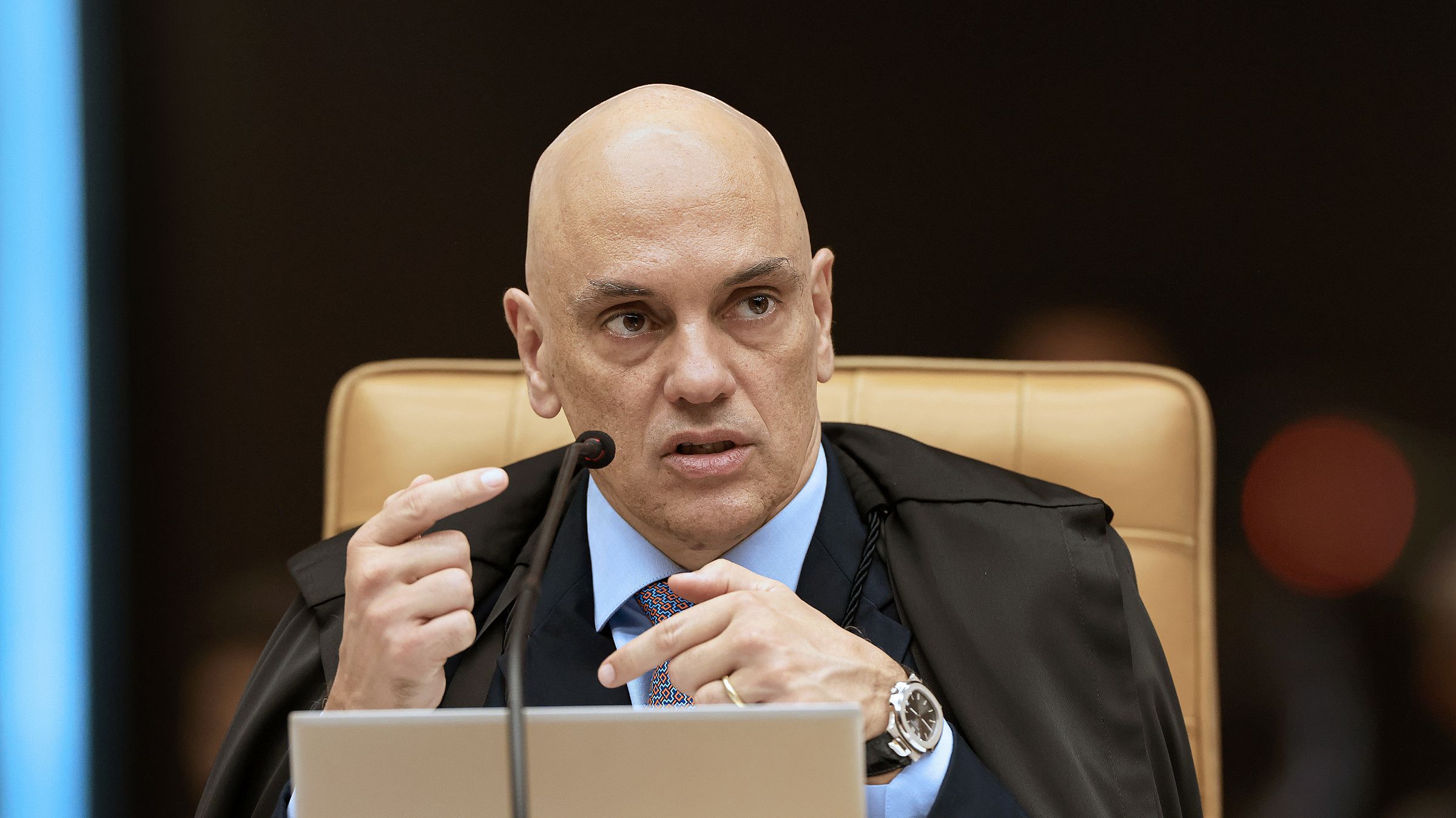 Alexandre de Moraes determinou o desbloqueio do X nesta terça-feira.