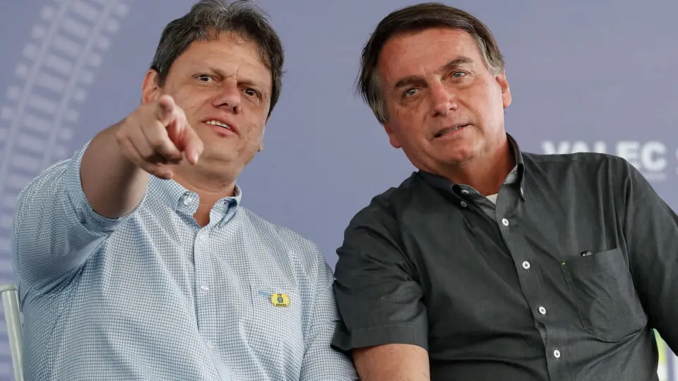 Tarcísio defende Bolsonaro após indiciamento da PF