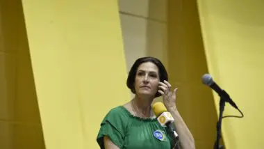 Justiça nega pedido de censura a textos sobre vice de Cristina Graeml