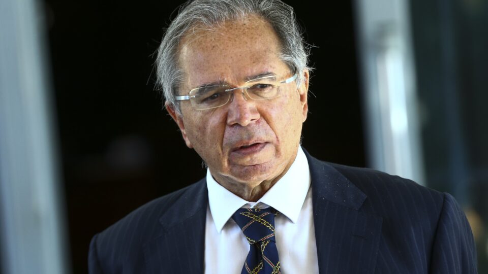 Lula e aliados tentam assustar eleitores com austeridade fiscal de Flávio Bolsonaro