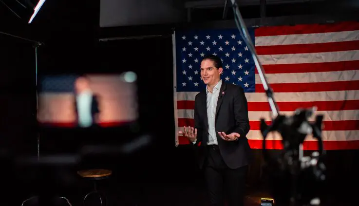 Robby Starbuck: ativista de direita liderou campanhas contra as políticas woke de marcas como Harley-Davidson, John Deere e Jack Daniel’s.