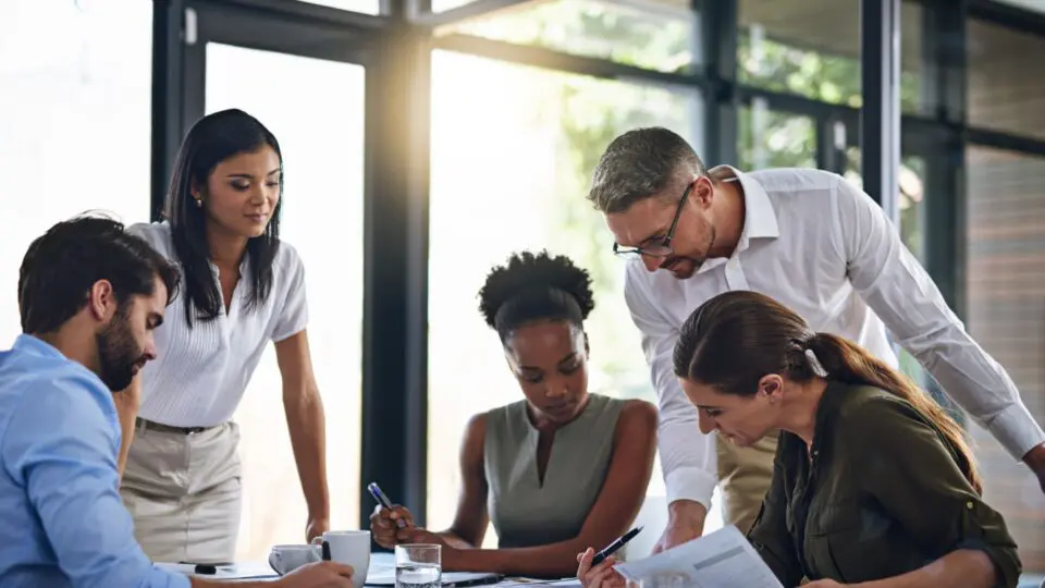 As recomendações da auditoria interna fornecem insights valiosos para a alta administração