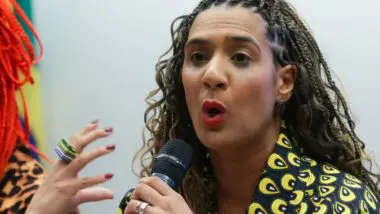 Anielle Franco: "'Denegrir' é uma palavra que o movimento negro e as pessoas que têm letramento racial não usam de forma nenhuma".